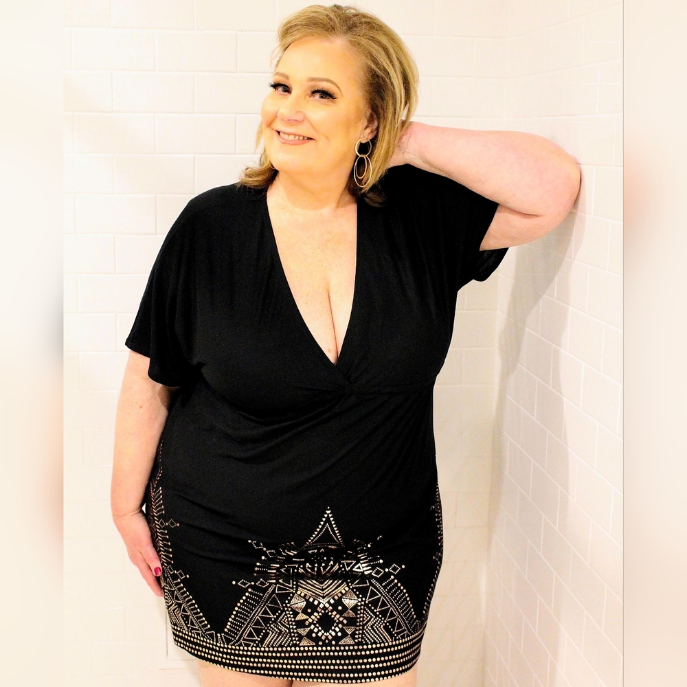 NEW NWOT Jessica London Kate DreamWorks Blk V-Neck Beach Coverup Sz 20